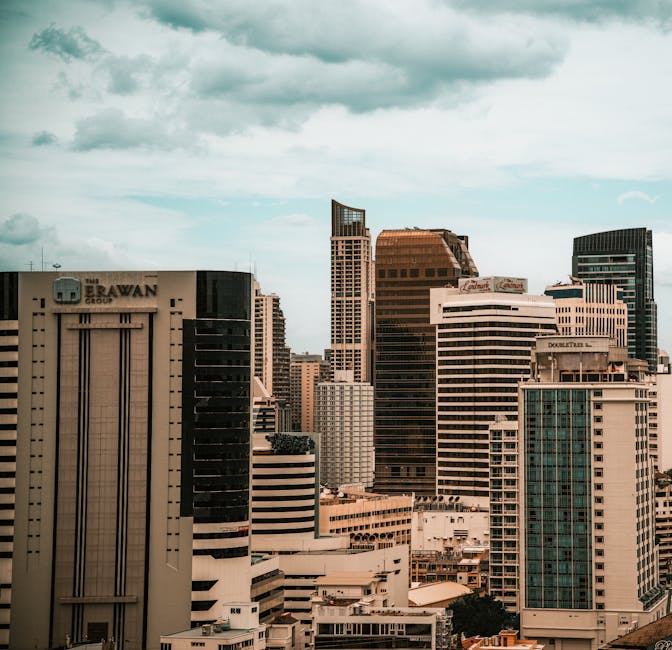 City Architecture - Stunning view of Bangkok's modern skyline featur #36583420