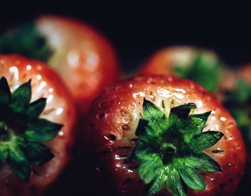 Food Aesthetics - Vibrant close-up of fresh strawberries highlight #716431